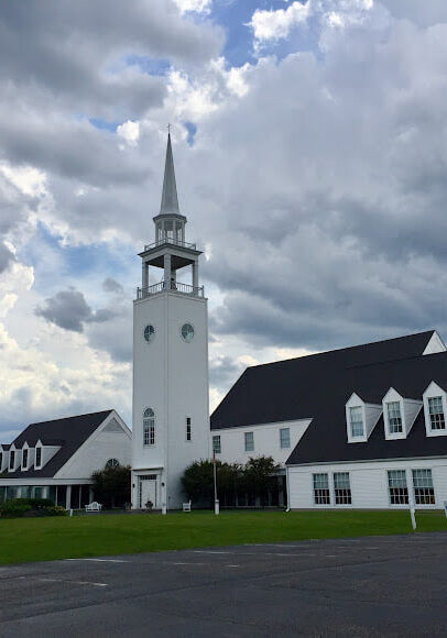 christ church lake forest building